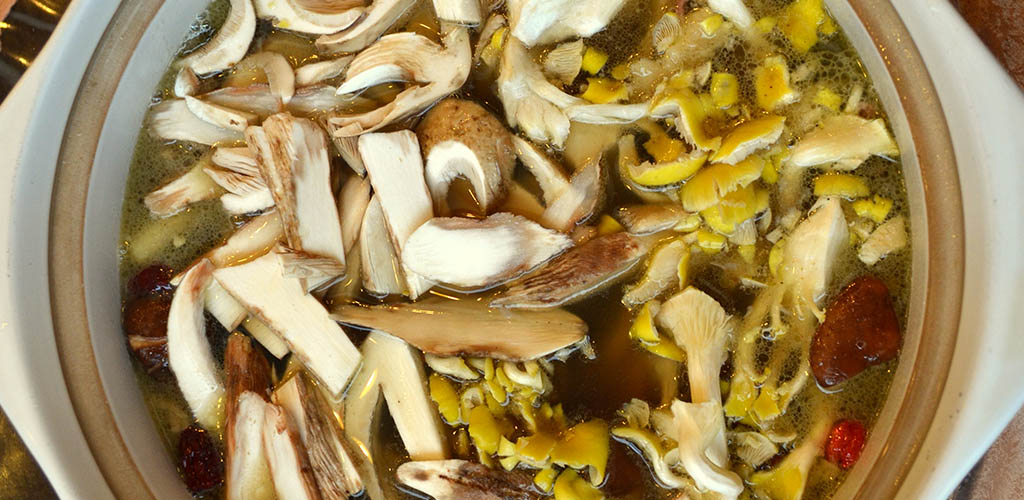 yunnan Wild Mushroom Hotpot