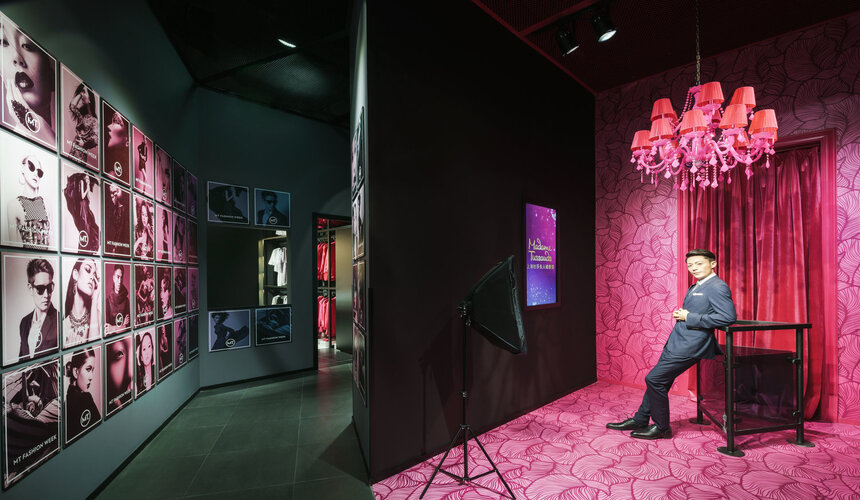 A wax museum featuring lifelike wax figures of celebrities, athletes, and historical figures.