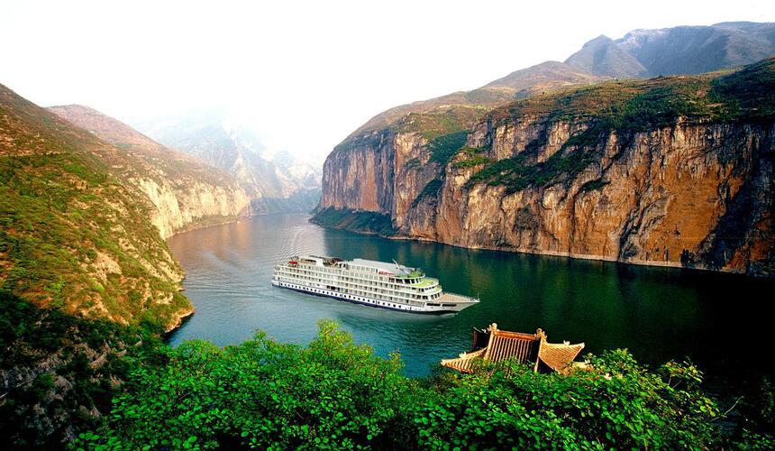 China’s longest river, offering scenic cruises through the Three Gorges and views of historical and natural landmarks.