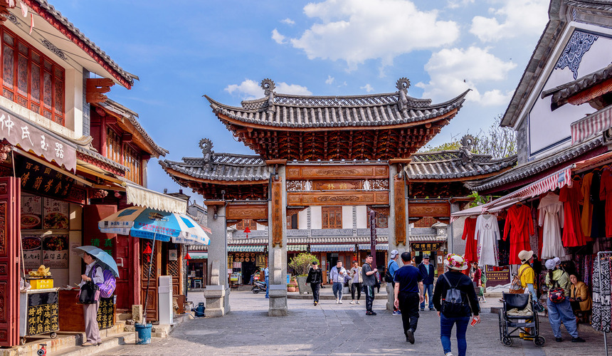 Traditional Bai architecture and local life in Xizhou Village, Yunnan