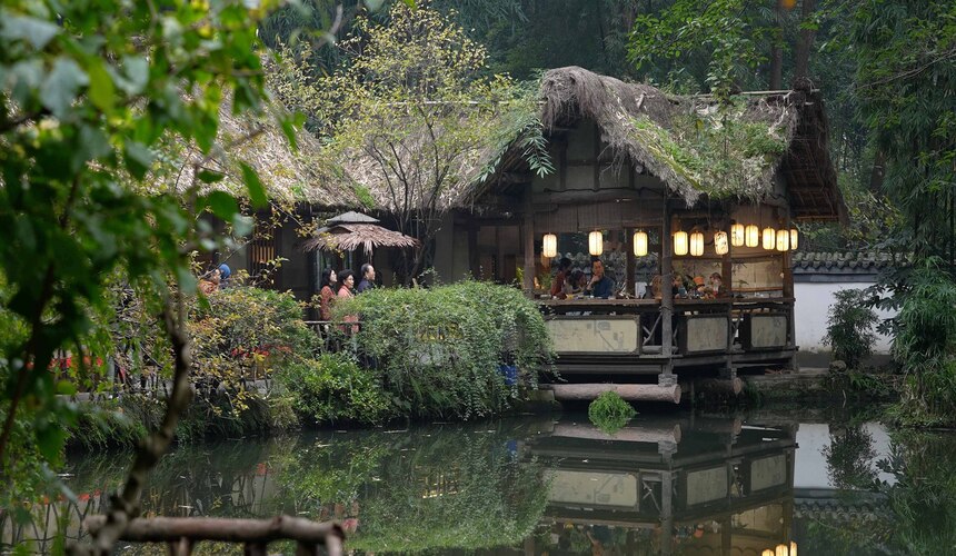 Du Fu Thatched Cottage location in western Chengdu with easy access from Chengdu South Railway Station