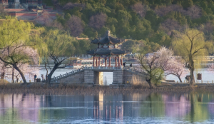 China in May with clear skies and comfortable temperatures