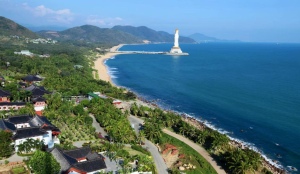 A Tropical Escape to Sanya Before Autumn Arrives